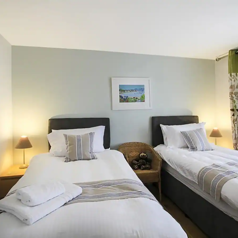 Trearddur Bay: Holiday Home in Anglesey Trearddur Bay: Holiday Home in Anglesey